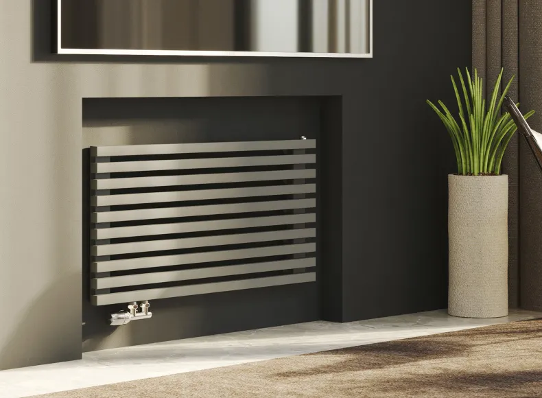 Трубчатый радиатор с квадратным профилем 30х30 GUARDO RETTA 3P 480 мм высотой, 700 мм шириной, 10 секций, нижнее по краям подключение, 3P-0700-10 BK-VER RAL7040 серый глянец